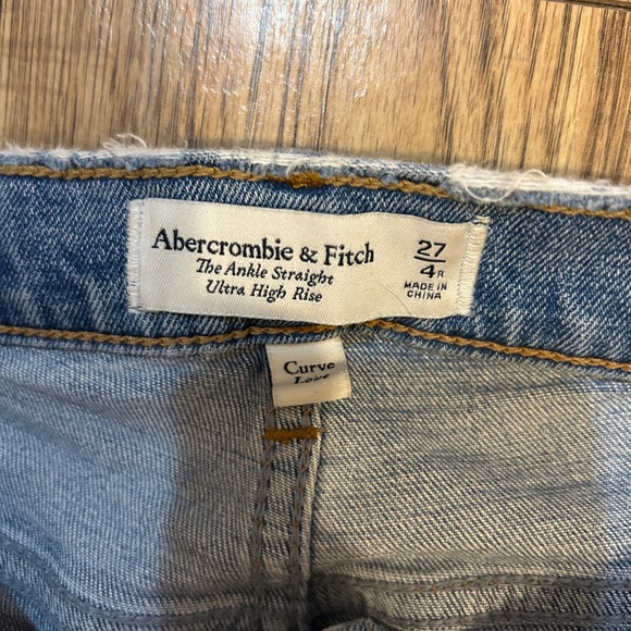Abercrombie & Fitch Jeans - Picture 4 of 4